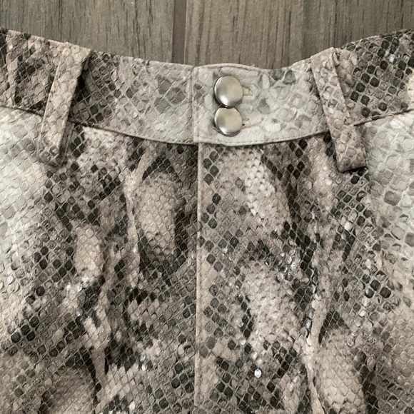 Song of style snake shorts Amora Shorts - Picture 3 of 9